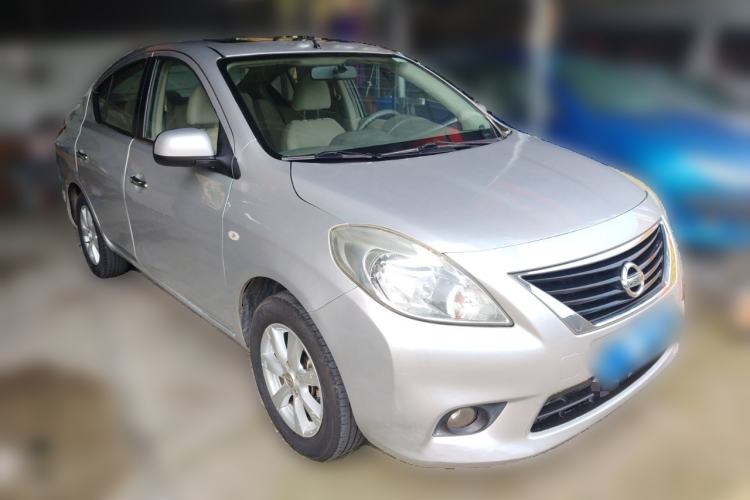 Used Nissan Sunny 2011 1.5XV CVT Deluxe Edition Front Right 45 Deg