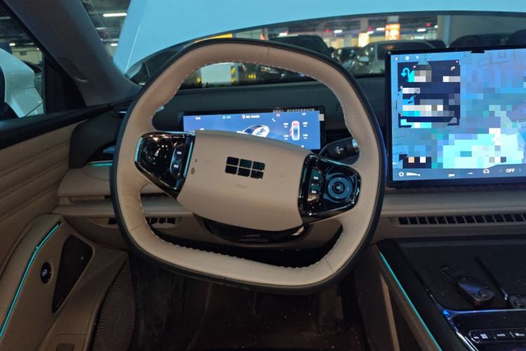 Used Geely Galaxy 8 2025 130km EM-i Deluxe Edition
