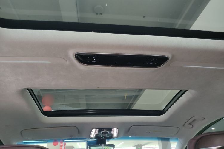 Used Buick Century 2023 2.0T Seven-Seater Yinshi Edition Headliner