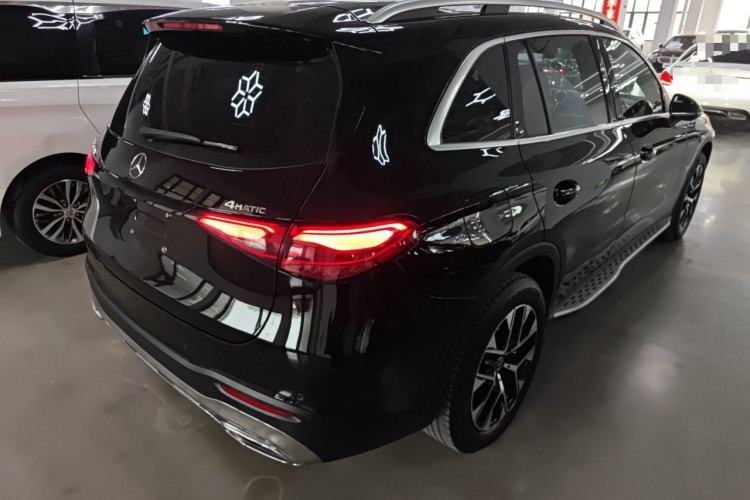 Used Mercedes-Benz GLC 2023 Facelift GLC 260 L 4MATIC Dynamic Version 5 Seats Rear Right 45 Deg