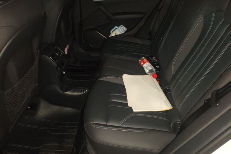 Used Audi Q5L 2022 40T Fashionable and Dynamic Model
