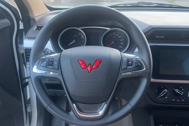 Used Wuling Hongguang 2021 1.5L S Luxury Model Electric Power Steering LAR