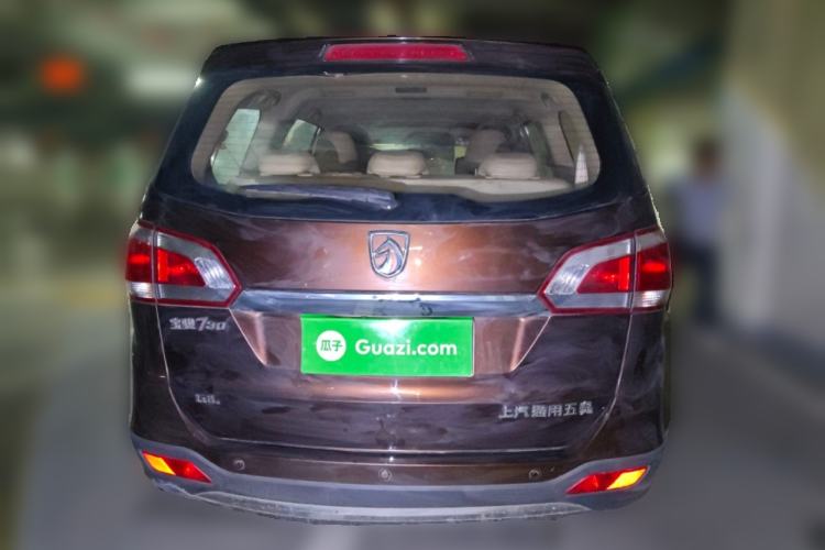 Used Baojun 730 2015 1.8L Manual Luxury Navigation ESP Version 7-seater
