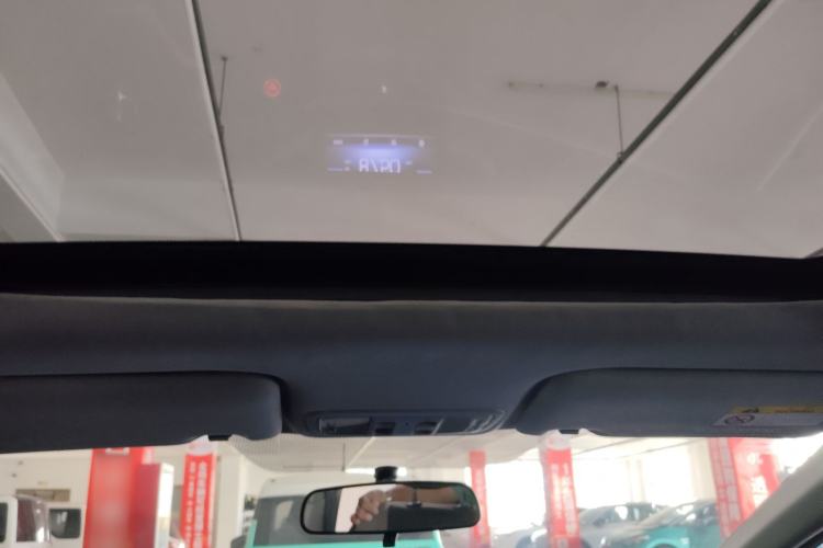 Used Honda Jade 2017 1.8L automatic Comfort version 5 seats Headliner