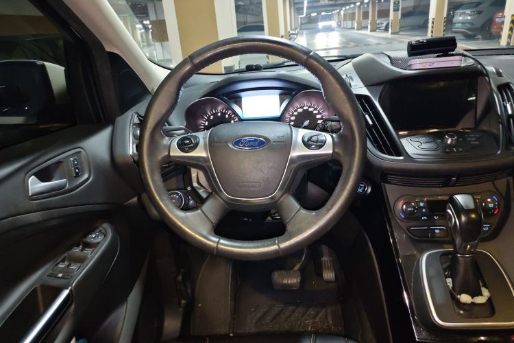 Used Ford Kuga 2015 2.0L GTDi Four-Wheel-Drive Sport Model