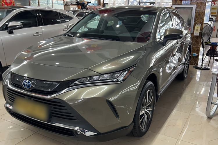 Used Toyota Harrier 2023 Dual-Motor 2.5L CVT 4x4 Luxury Edition