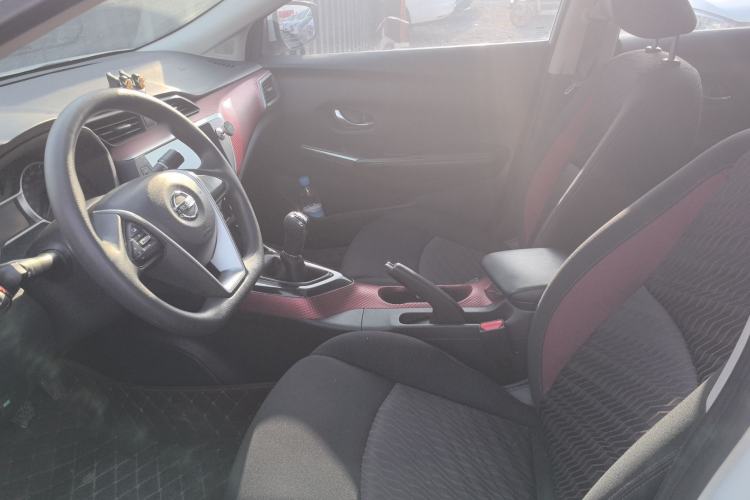 Used Nissan Lannia 2016 1.6L Manual Cool Edition