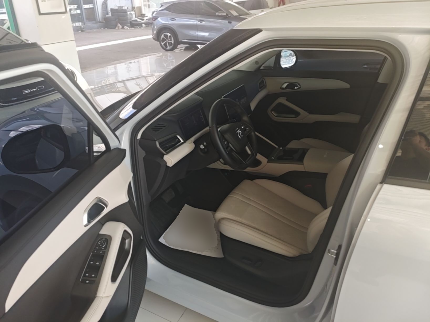 BYD Yuan UP 2025 Intelligent Driving Version 401 km Leading Edition — снимка 18