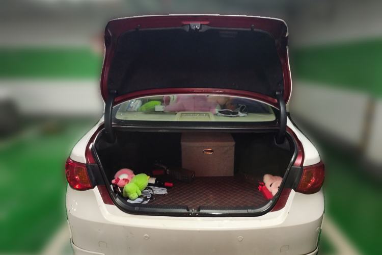 Used Toyota Reiz 2012 2.5V Fengdu Elite Stylish Edition Trunk