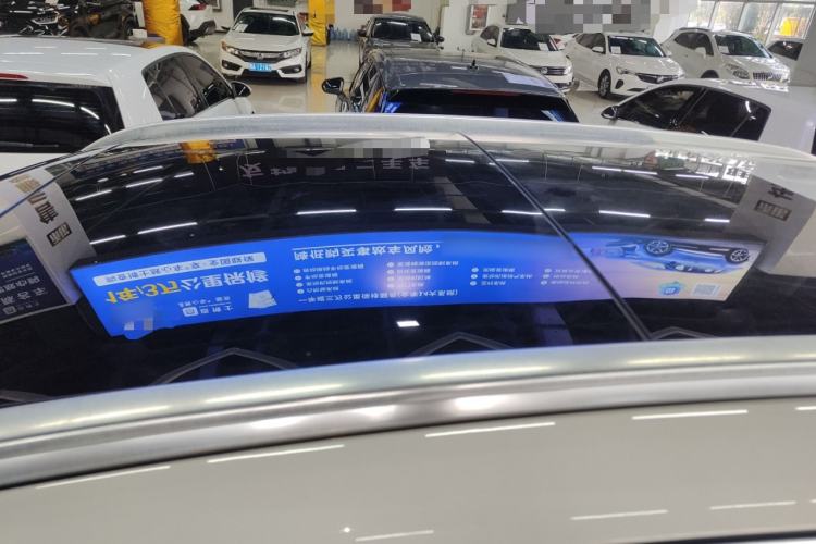 Used Mercedes-Benz GLC 2018 Facelift GLC 260 4MATIC Luxury Edition
