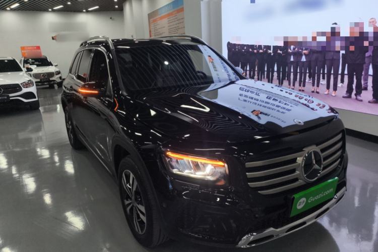 Used Mercedes-Benz GLB 2024 GLB 200 Dynamic Edition Front Right 45 Deg