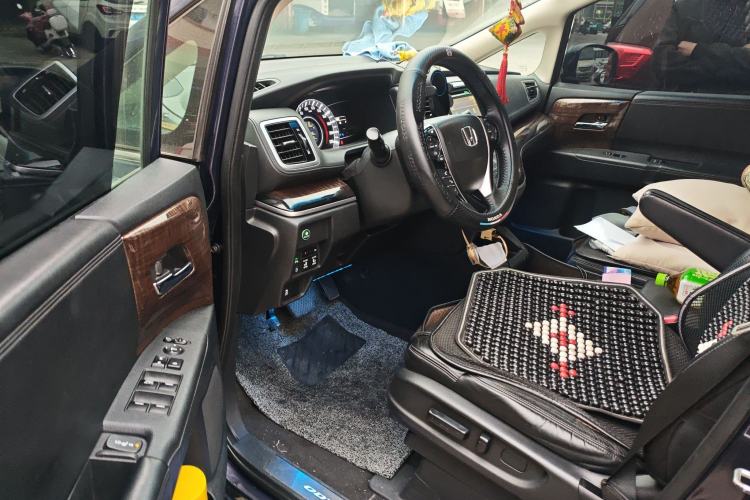 Used Honda Odyssey 2015 2.4L Smart Edition
