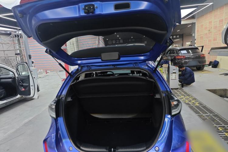 Used Honda LIFE 2021 1.5L CVT SPORT Heartbeat Edition Trunk