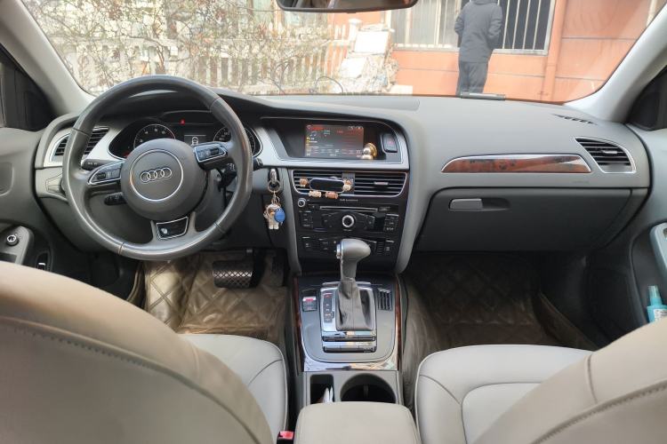 Used Audi A4L 2013 35 TFSI Automatic Comfort Model
