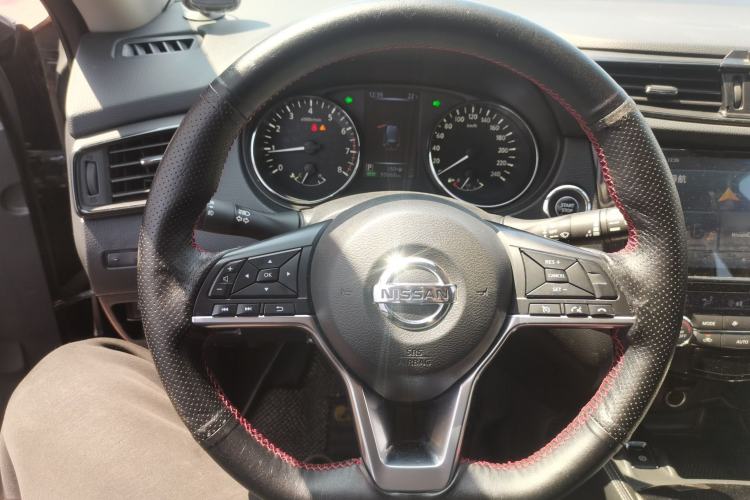 Used Nissan X-Trail 2019 2.0L CVT Smart Connect Comfort Edition 2WD Steering Wheel