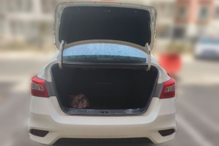 Used Nissan Sylphy 2019 1.6XV CVT Smart Connect Luxury Edition China VI Standard