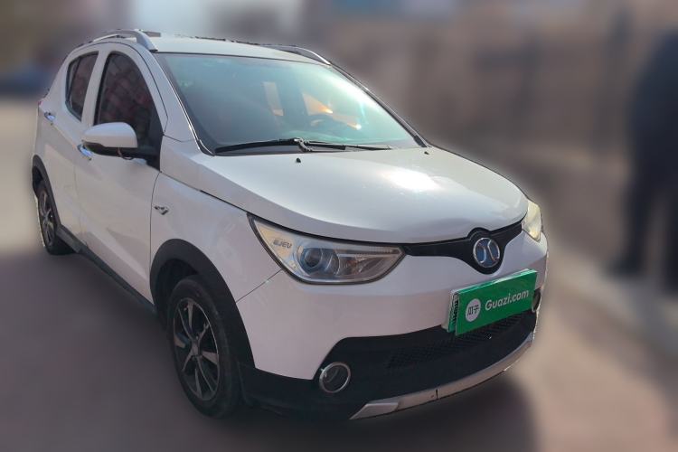 Used BAIC New Energy EC 2017 EC200 Dynamic Edition Front Right 45 Deg
