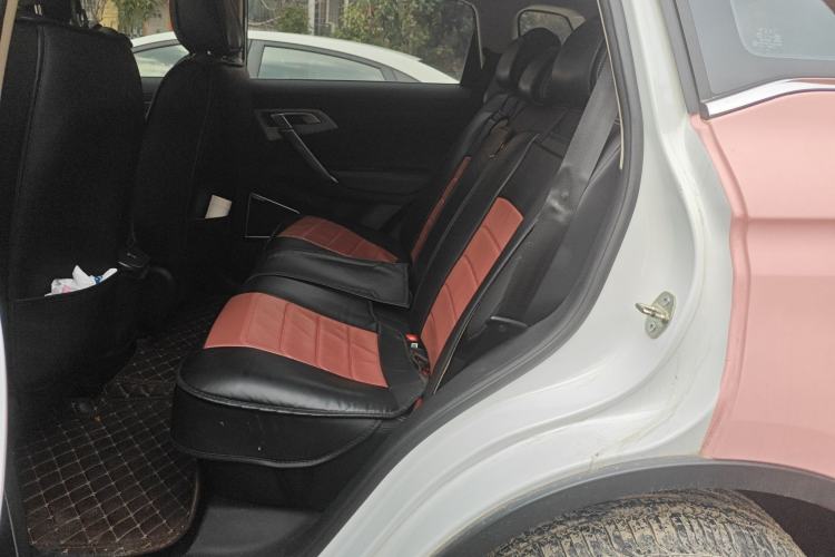 Used Geely Auto Emgrand X7 Sport 2021 Million Edition 1.8TD DCT Two-Wheel Drive Luxury Model
