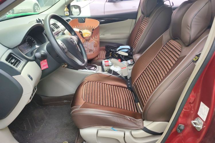 Used Nissan Tiida 2016 1.6L CVT Cool Dynamic Edition
