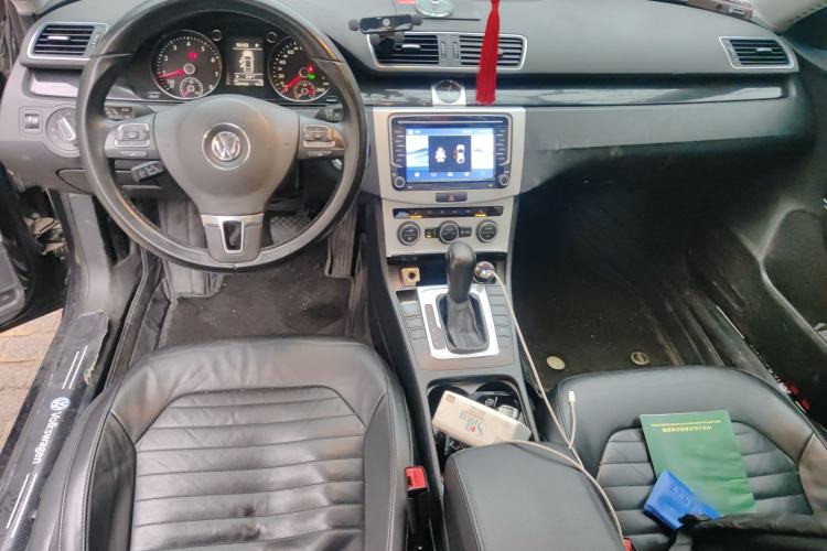 Used Volkswagen Magotan 2013 1.8TSI Luxury Model Center Console