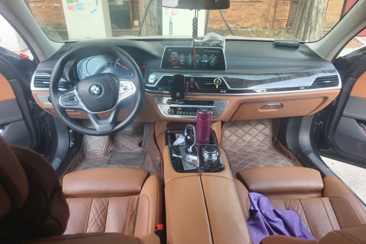 Used BMW 7 Series 2016 730Li Luxury Model Center Console