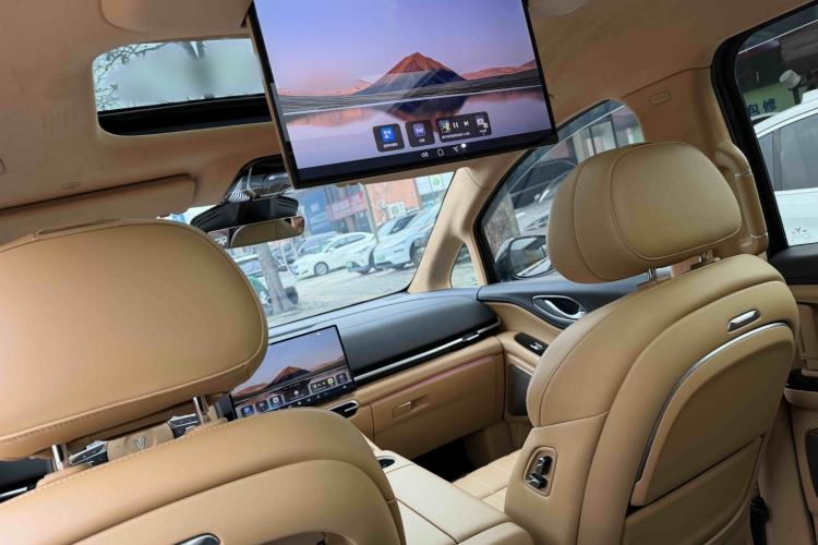 Used VOYAH Dream 2025 PHEV Four-Wheel-Drive Flagship Version – Qiankun Edition Interior 11