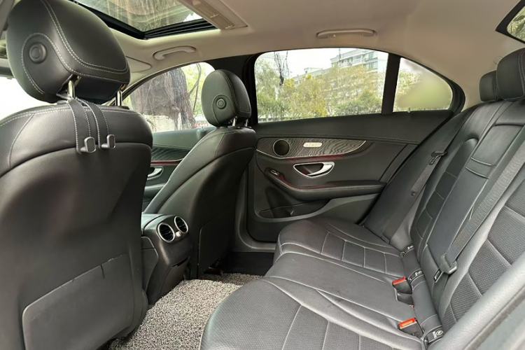 Used Mercedes-Benz C-Class 2018 C 180 L Fashion Edition Sport Version Interior 4