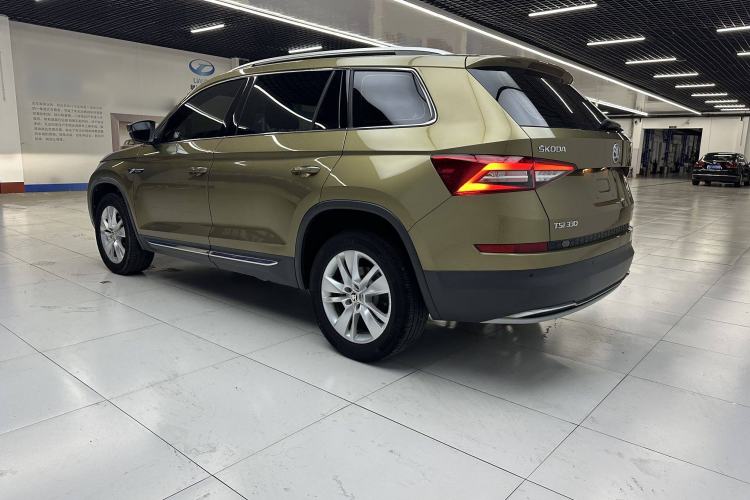 Used Skoda Kodiaq 2018 Facelifted TSI330 5-Seater Two-Wheel-Drive Luxury Enjoyment Edition