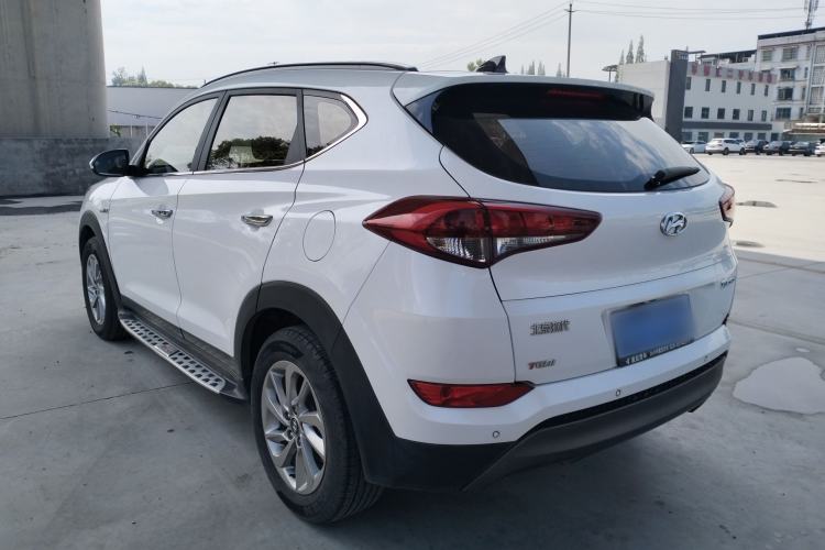 Used Hyundai Tucson 2015 1.6T Dual-Clutch Two-Wheel-Drive Smart Model Rear Left 45 Deg