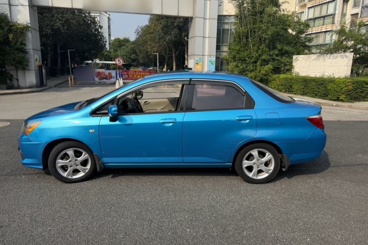 Used Everus S1 2013 1.5L Automatic Comfort Edition
