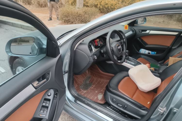 Used Audi A4L 2012 2.0 TFSI automatic standard version