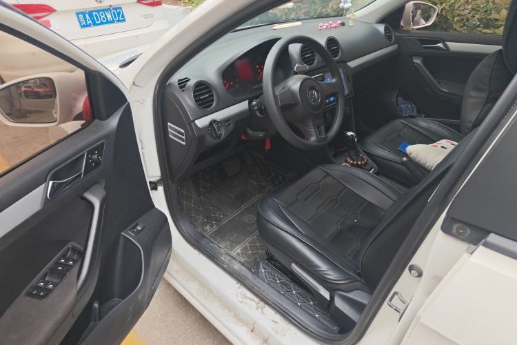 Used Volkswagen Jetta 2013 1.6L Automatic Comfort Model
