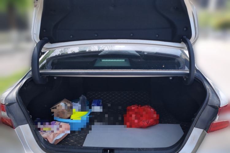 Used Toyota Camry 2019 Dual-Engine 2.5 HG Luxury Edition China V Standard
