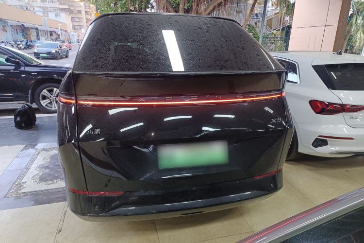 Used XPeng X9 2024 702 Ultra-Long Range Max
