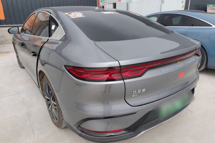Used BYD Han 2024 EV Glory Edition 610 km All-Wheel Drive "Tian Shen Zhi Jia" Intelligent Driving Model
