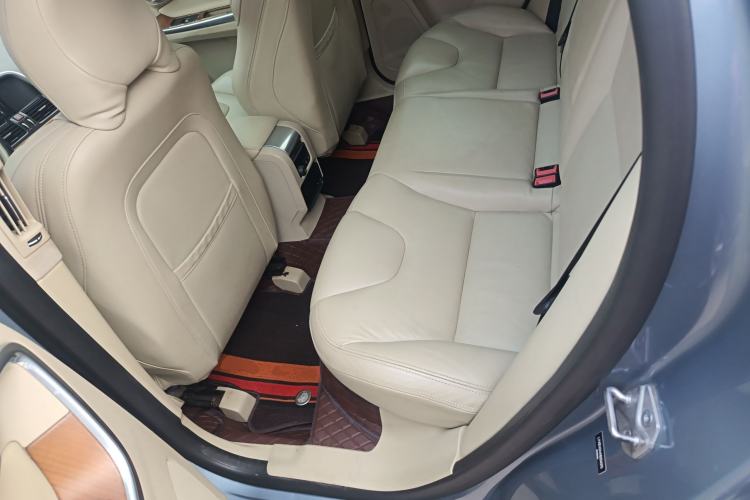 Used Volvo XC60 2017 T5 AWD Smart Version
