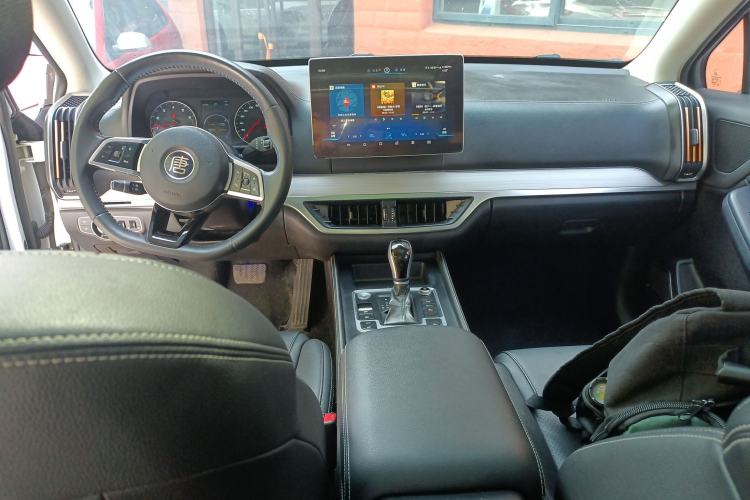 Used BYD Tang 2018 2.0T Automatic Smart Connect Prestige 7-Seater China V Standard Center Console