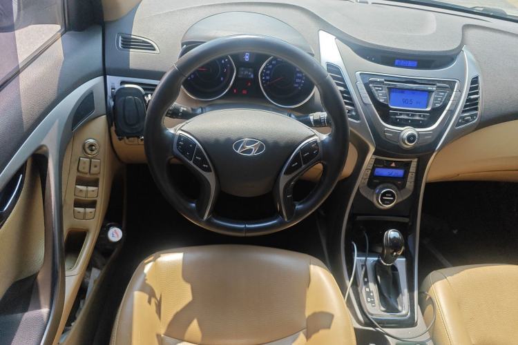 Used Hyundai Elantra (5th Generation / Langdong) 2012 1.6L Automatic Prestige Model Steering Wheel