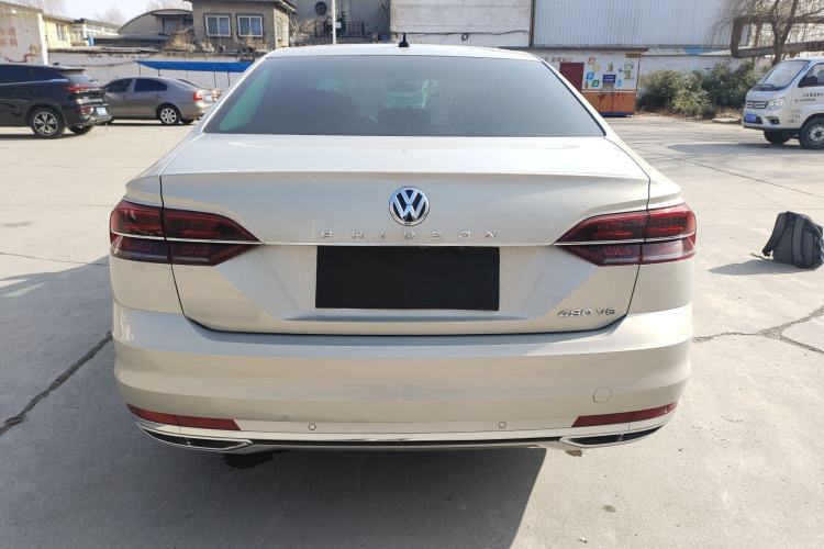 Used Volkswagen Phideon 2019 380TSI Two-Wheel Drive Business Edition China VI Standard