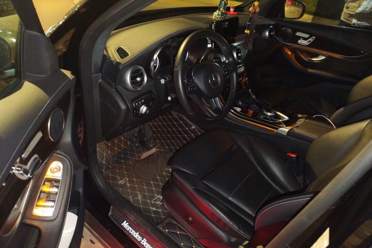 Used Mercedes-Benz GLC 2019 GLC 260 L 4MATIC Luxury Model
