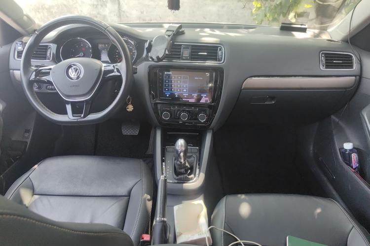 Used Volkswagen Sagitar 2016 230TSI 25th Anniversary Edition