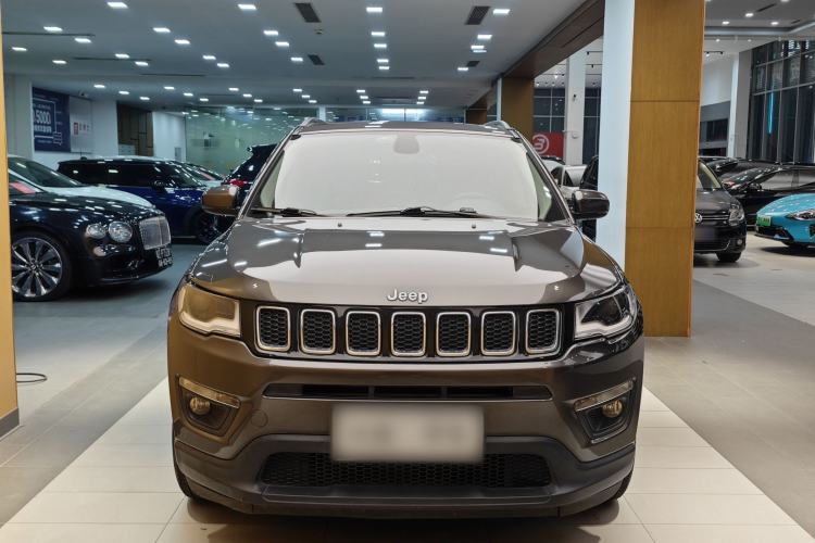 Used Jeep Compass 2017 200T Automatic Family Edition
