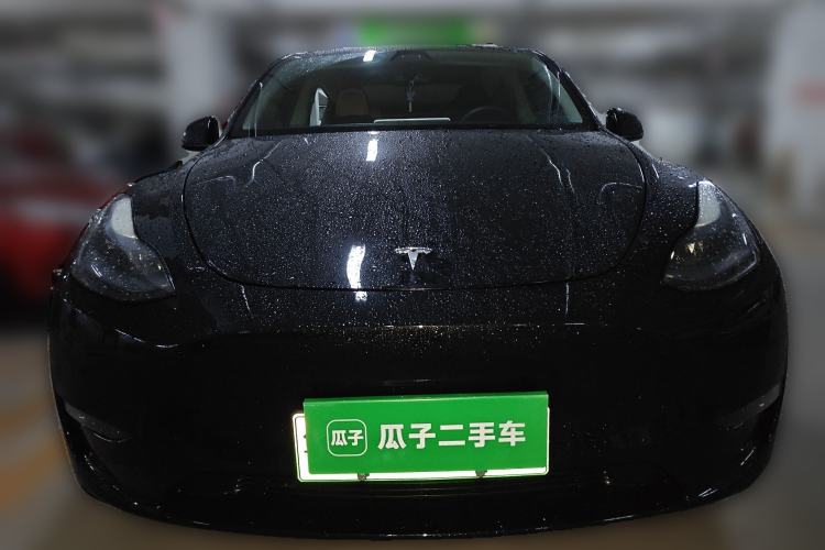 Used Tesla Model Y 2022 Long-Range All-Wheel-Drive Version
