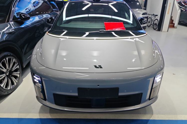 Used Li Auto i6 2025 Model Two-Wheel-Drive Standard Type