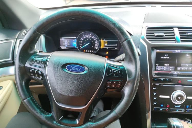 Used Ford Explorer 2016 2.3T Elite Edition Center Console