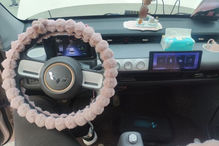 Used Wuling Hongguang MINIEV 2022 GAMEBOY 200km Gaming Edition with Lithium Iron Phosphate
