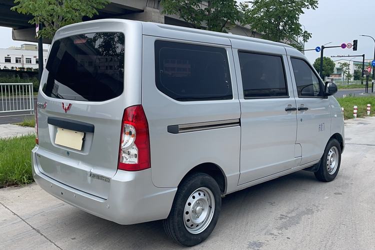 Used Wuling Rongguang S 2023 1.5L Base Version 5/7 Seats