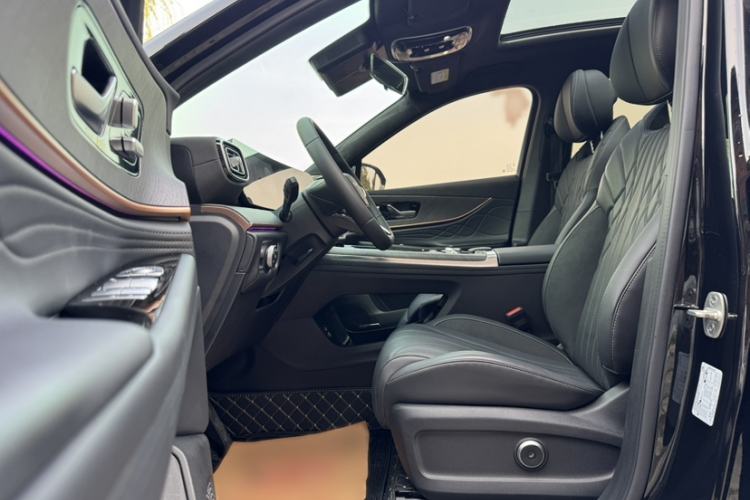 Used Chery Tiggo 9 2025 2.0T Dual-Clutch Two-Wheel Drive Luxury Edition 5 Seats