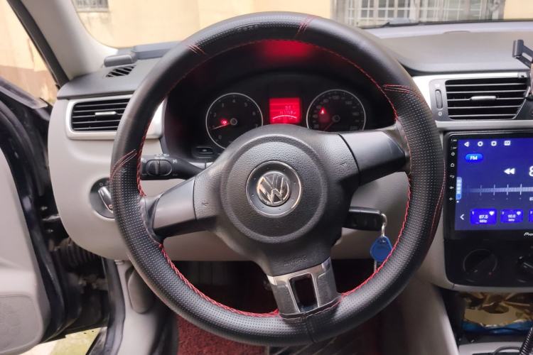 Used Volkswagen Bora 2011 1.6L Manual Comfort Version Steering Wheel