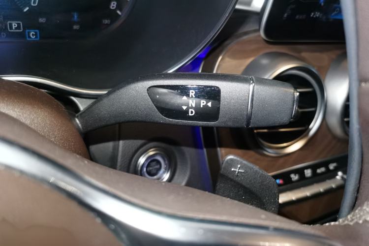 Used Mercedes-Benz GLC 2019 Refreshed GLC 300 L 4MATIC Dynamic Edition
